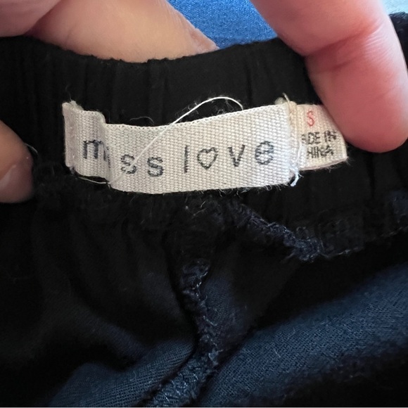 Miss Love Black Lace Trim Pull-On Shorts โ Size Small - Picture 2 of 5